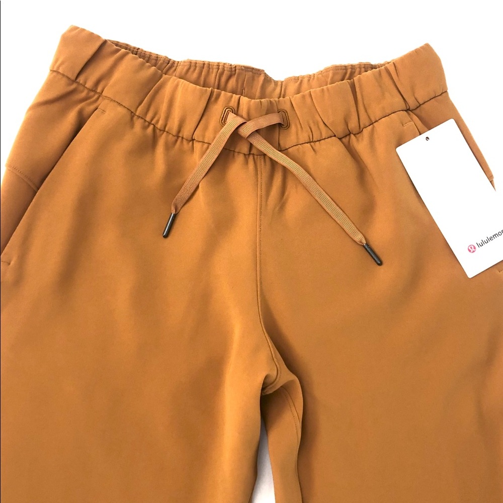 Lululemon On the Fly 7/8 sz 6 Fools Gold
